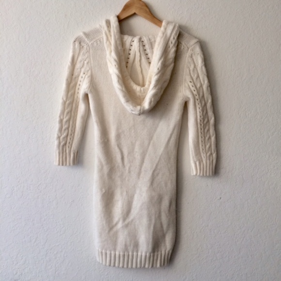 Arizona Knit Long Hooded Sweater With Pompoms - Picture 5 of 5